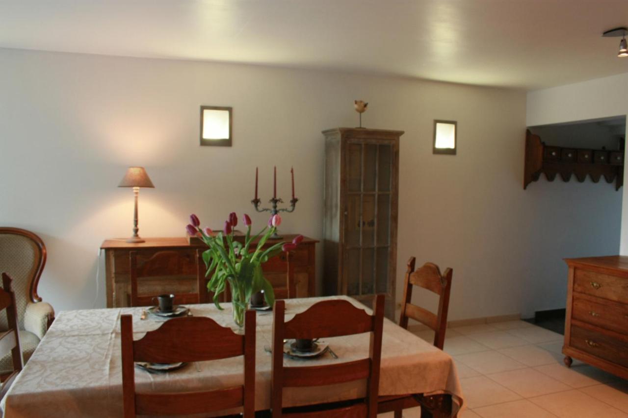 B&B Chession Falaën Екстериор снимка